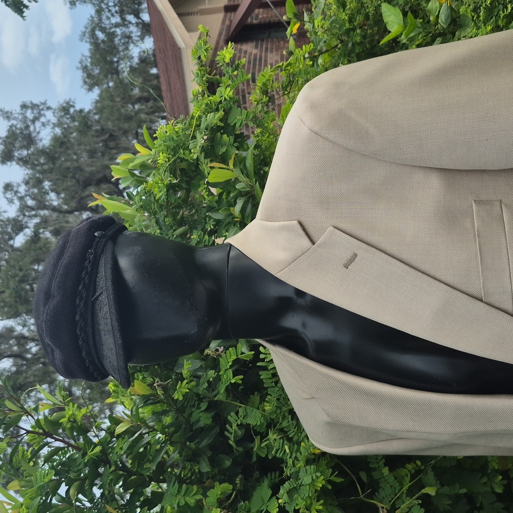 Roundtree & Yorke (Mexico) Dillards Men's Wool Blend Tan (2) Button Blazer